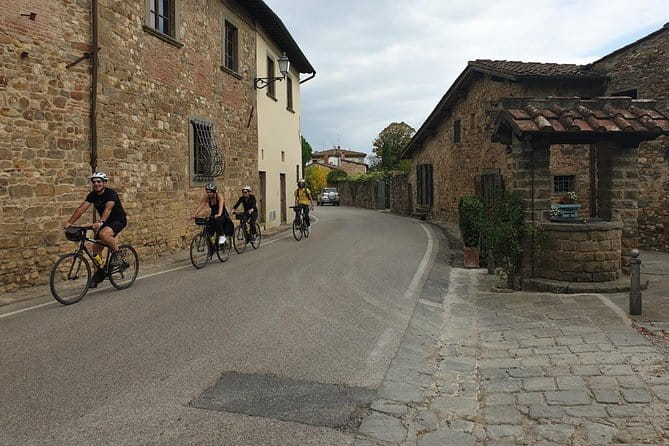 2-Day E-Bike Tuscany Tour with Meals, Wineries, and Farmstay - Borgo Machiavelli and the overnight villa