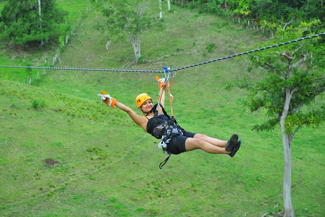 5 tours in 1 (Eco Farm/Horseback/City Tour/Buggy/Zipline) - Horseback riding through the countryside