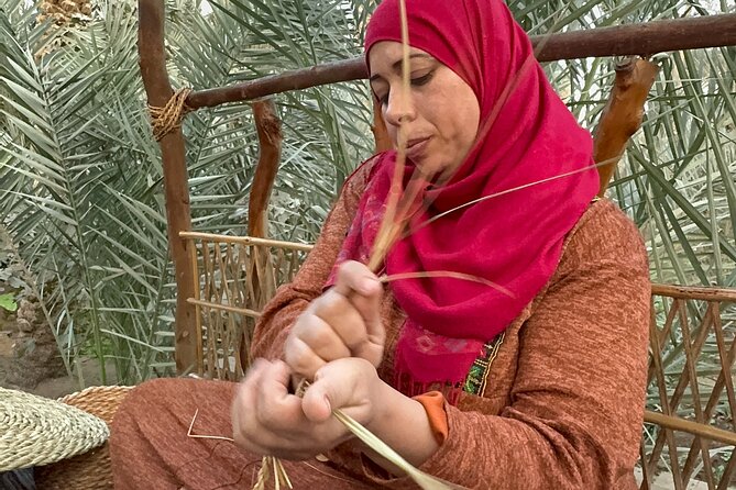 A day like a farmer in Dahsure countryside with locals - Palm-leaf crafts and date cookies