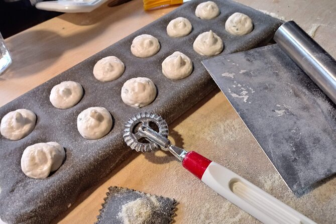 Alghero Home Cooking Pasta Class at a Farmhouse with Wine - Key points at a glance