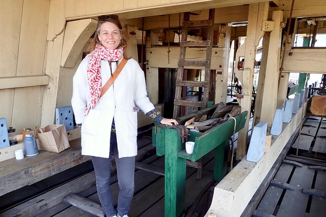 Amsterdam private tour to windmills, cheese farm and villages - Edam: cheese town beside the water
