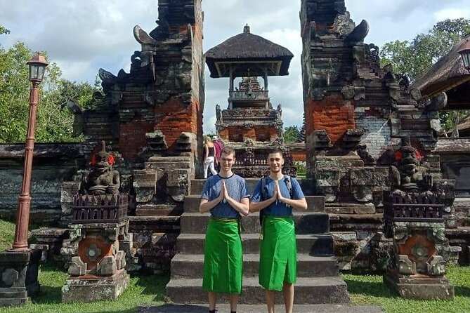 Ancient Temples and Jatiluwih Rice Terrace Private Tour - Ulun Danu Beratan and the cool mountain setting