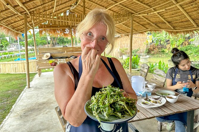 Aroidee’s Farm-Fresh Thai Cooking Experience - Making curry paste from fresh ingredients