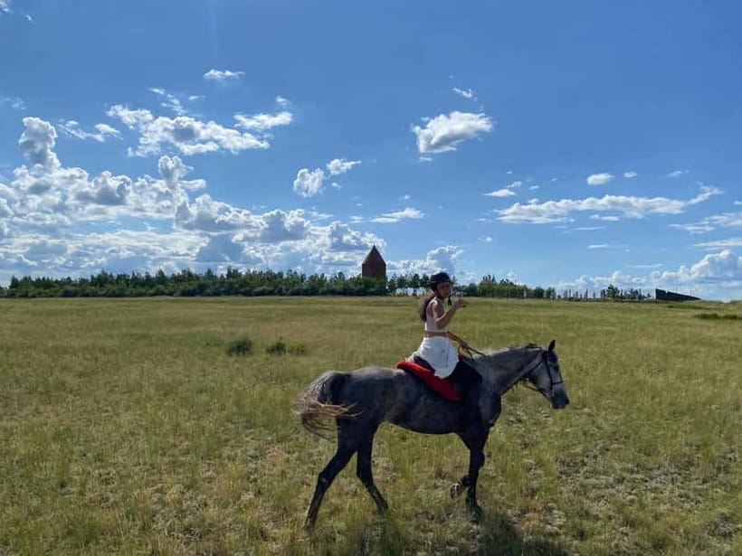 Astana: 2-Day 1-Night Ranch Stay & Tour Historic Mausoleum - Arriving at Taiburyldyn Shabysy Ranch