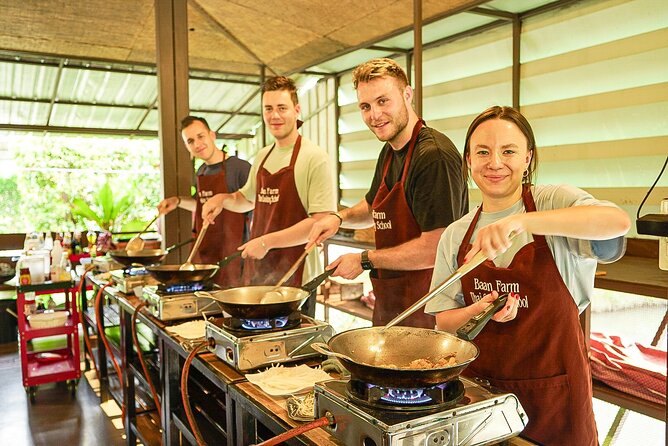 Baan Farm Thai Cooking School Chiangmai - Eating lunch, brunch, or dinner at the school