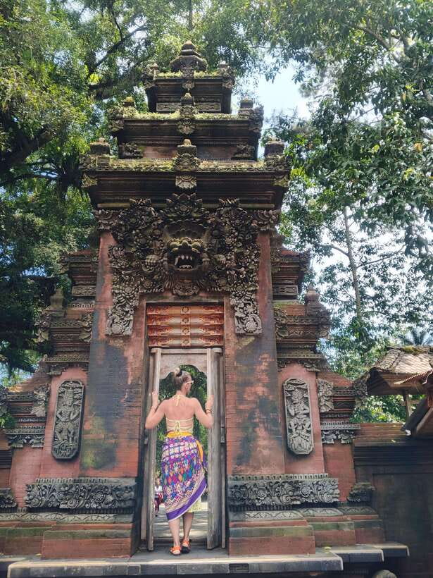 Bali: Rice terrace, Waterfall, and water Temple Day Tour - Kanto Lampo’s Stone Shelves and Spray