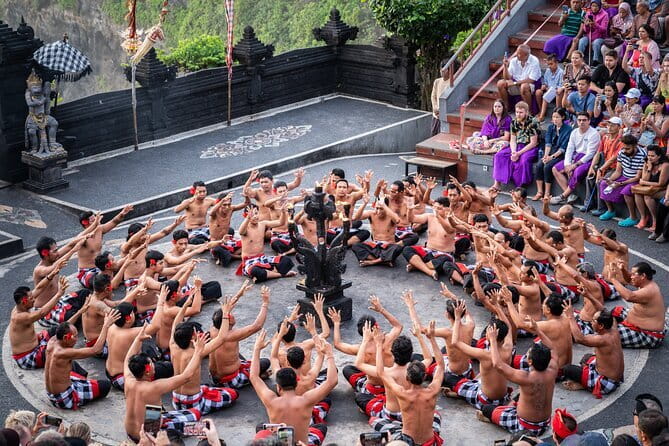 Bali: Ubud (Temple, Spring, Rice Terraces, & Waterfall) - Monkeys and temples at the Sacred Monkey Forest