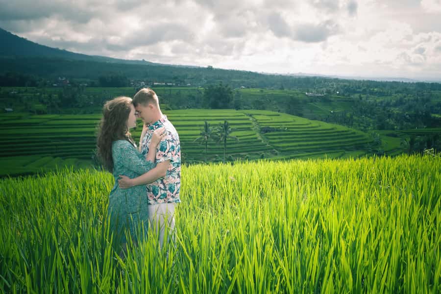 Bali: Water Temple, Waterfalls and Unesco Rice Terrace Tour - Tanah Lot closes the day on the southwest coast