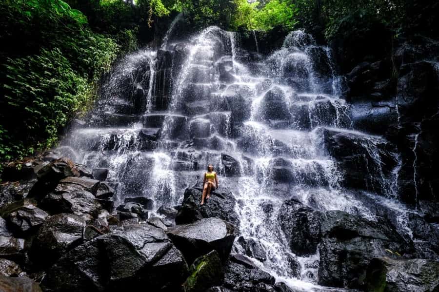 Bali: Waterfalls, Temples, and Rice Terraces Tour - Kanto Lampo Waterfall and the first swim