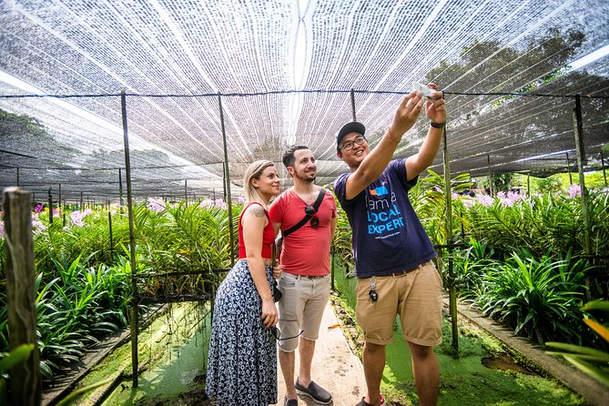 Bangkok Floating Market & Boat Ride to an Orchid Farm - Wat Saphan Adds a Cultural Pause