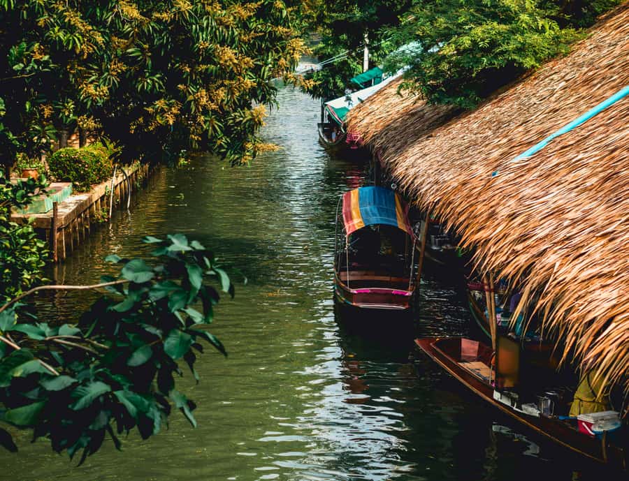 Bangkok: Private Floating & Railway Markets with Farm Visits - Who will enjoy this day most?