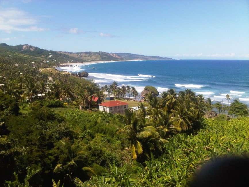 Barbados: 5.5-Hour Island Tour Plantation, Lunch and Drinks - A broad introduction to Barbados in 330 minutes