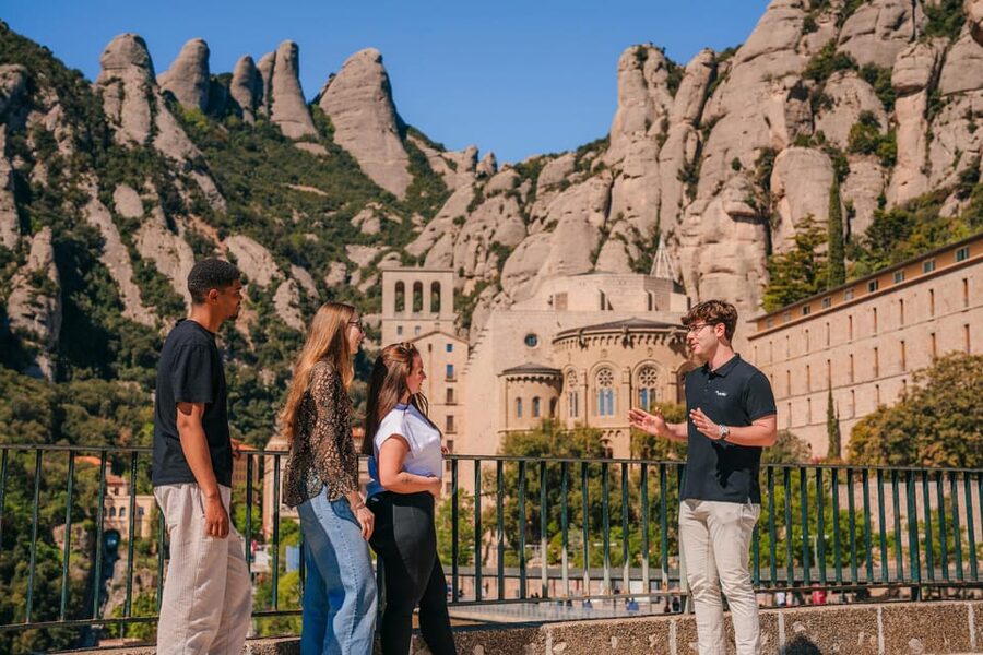 Barcelona: Montserrat Visit & Lunch at Farmhouse Small Group - Is $110 a fair price?