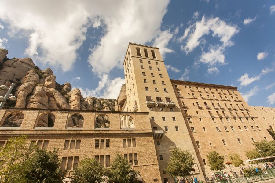 Barcelona: Montserrat with Winery Visit and Farmhouse Lunch - Montserrat First, With Time to Choose Your Own Pace