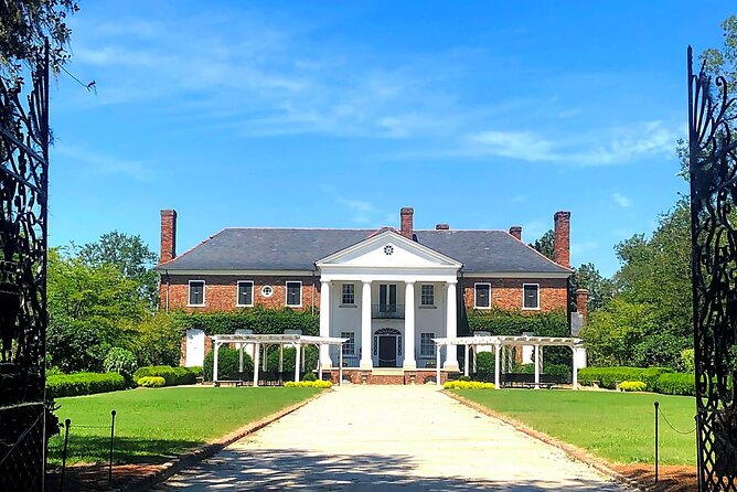 Boone Hall Plantation Day Tour with Transportation - The short ride from Charleston