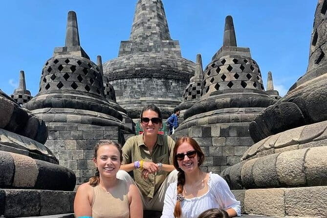 Borobudur Climb Up and Selogriyo Temple Rice Terraces Trekking - Key points at a glance