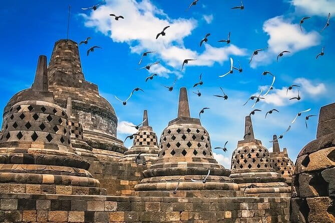Borobudur Climb Up and Selogriyo Temple Rice Terraces Trekking - Why this Borobudur and Selogriyo pairing works