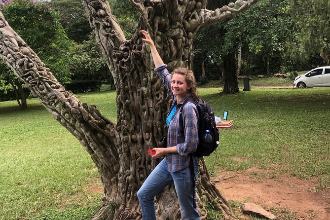Boti Falls, Umbrella Rock, Aburi Gardens & Cocoa Farm Day Tour - Tetteh Quarshie Cocoa Farm