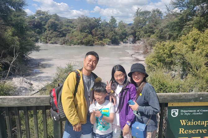 Boutique tour , Mt Maunganui, NZ farm, Rotorua lakes/geothermal - The scenic route beside the Mangorewa River