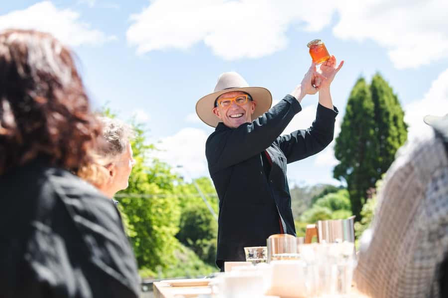 Bowral Honey Farm Tour, Honey Tasting & morning Tea - Who will enjoy this hour most