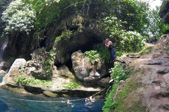 Bridge of God and Hacienda Gómez Tour - Safety gear and the optional jumps