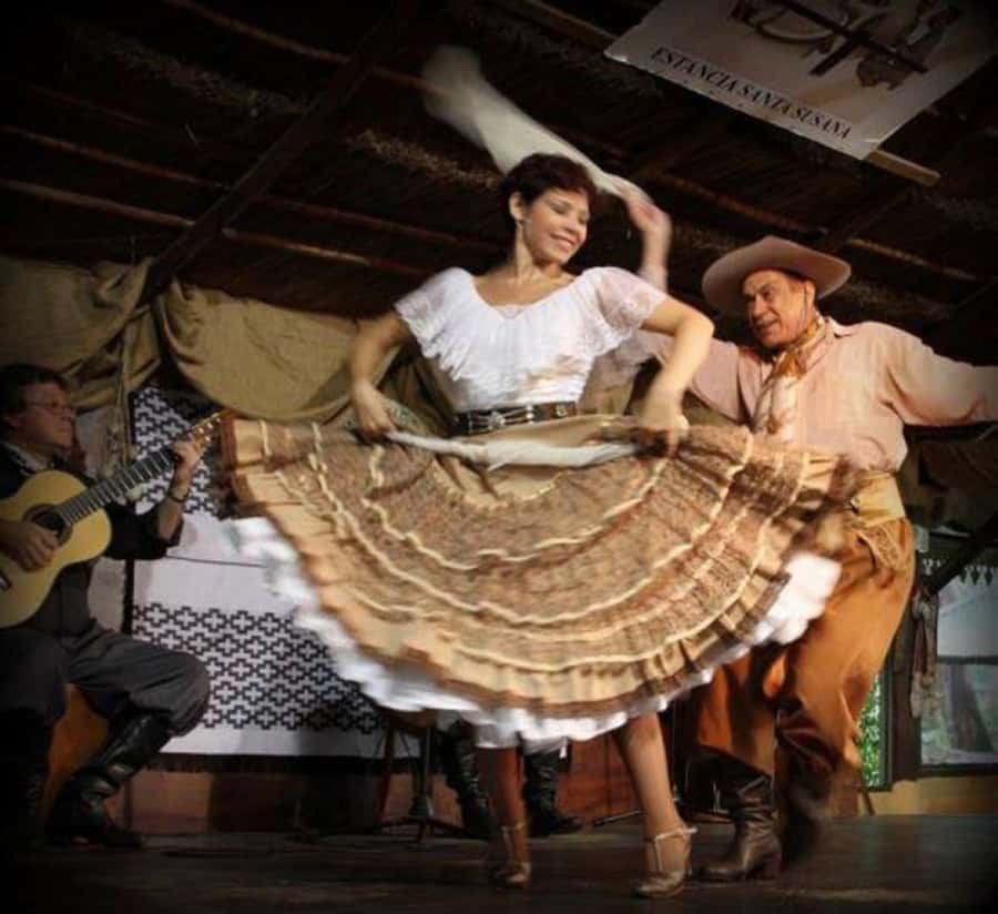 Buenos Aires: Santa Susana Ranch Day Tour, BBQ & Shows - Tango, folklore, and malambo with boleadoras