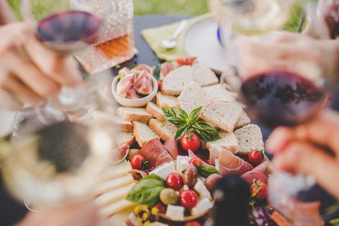 Buje: Authentic Istrian family farm, guided walk, foods & wine - Walking into an Istrian family farm