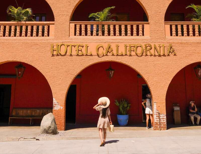 Cabo: Todo Santos Tour with Camel Ranch, Tequila and Lunch - Todos Santos, a Pueblo Mágico with time to wander