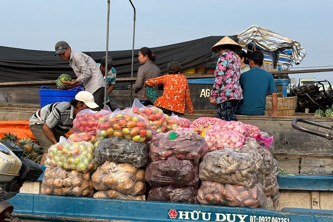 Can Tho: Floating Market, Canals, Nature Reserve & Forest - Cai Rang at sunrise, around 6:00 a.m.
