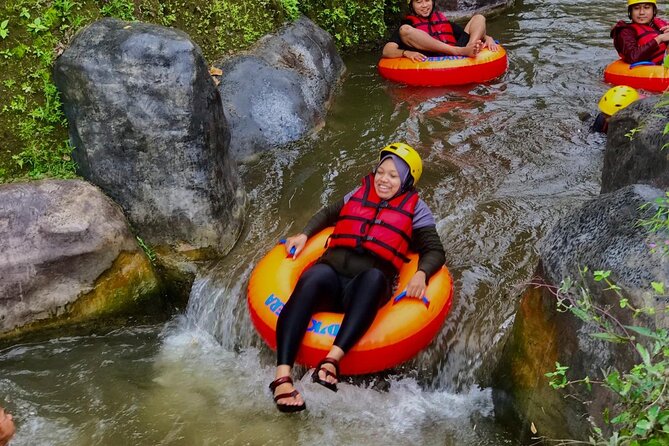 Cave Tubing Adventure & Rice terrace - Why the tubing feels different from ordinary river rafting