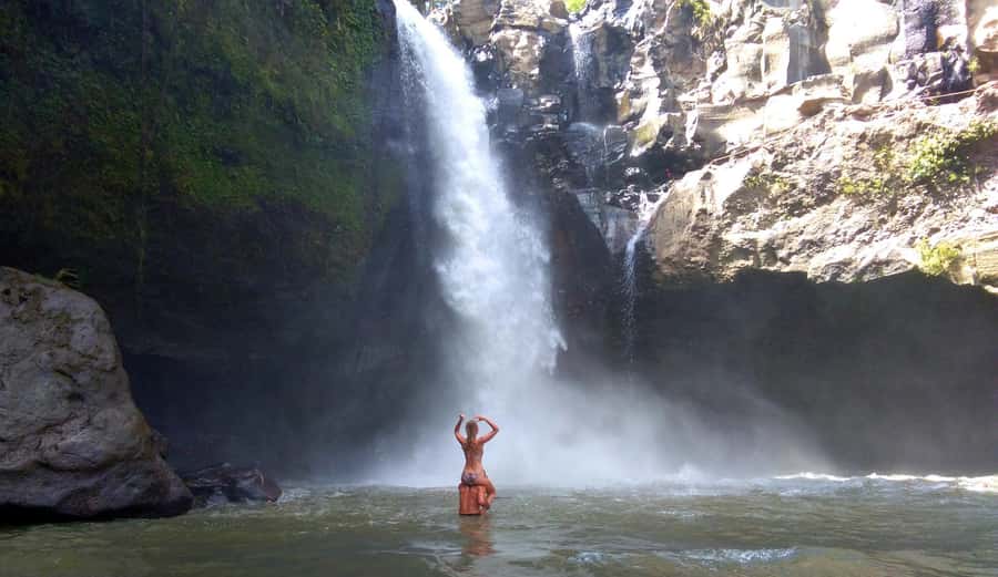 Central Bali: Ubud Village, Rice Terrace, and Kintamani Tour - Tirta Empul and Bali’s cleansing springs