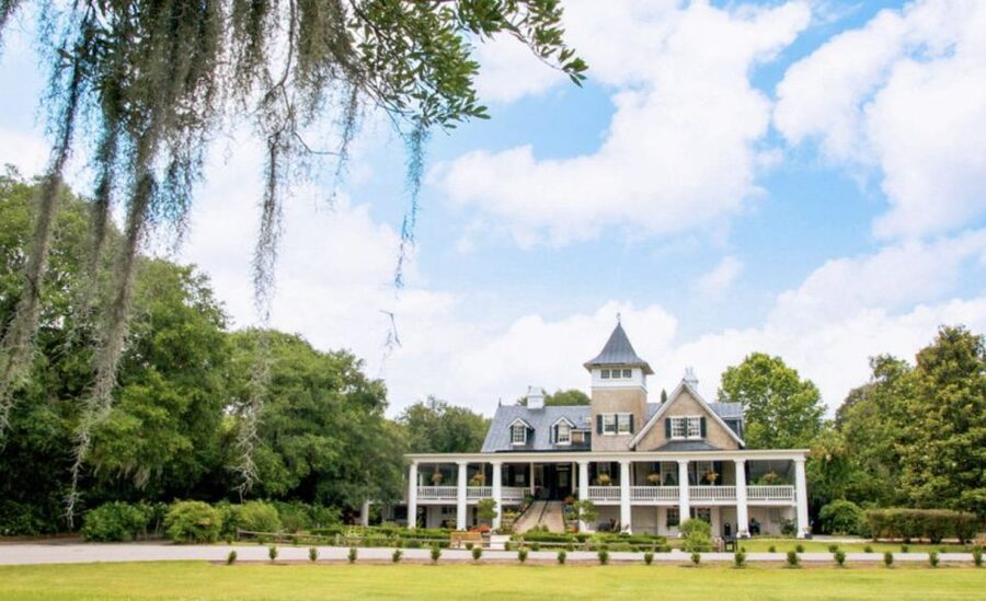 Charleston: Historic City Tour & Magnolia Plantation Combo - Why Magnolia Plantation makes this more than a city bus tour