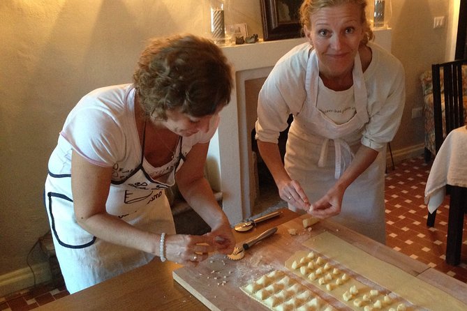 Cheese Tasting, Cooking Class & Farm-to-Table Activity in Tuscany - Picking herbs and vegetables in Ilaria’s garden