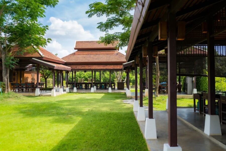 Chiang Mai: Authentic Cooking Class with Market & Farm Visit - What makes this Chiang Mai cooking class special