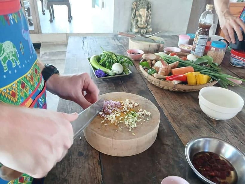 Chiang Mai : Cook in Farm, Market tour & Go by a Local Train - Cooking a Thai meal with patient guidance