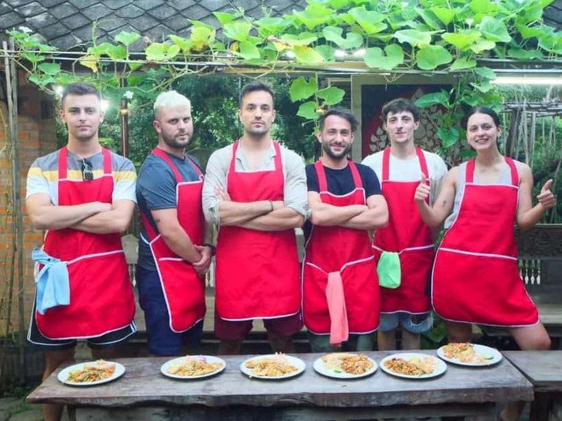 Chiang Mai: Full-Day Thai Cooking Experience at a Local Farm - Traditional desserts and the useful recipe e-book
