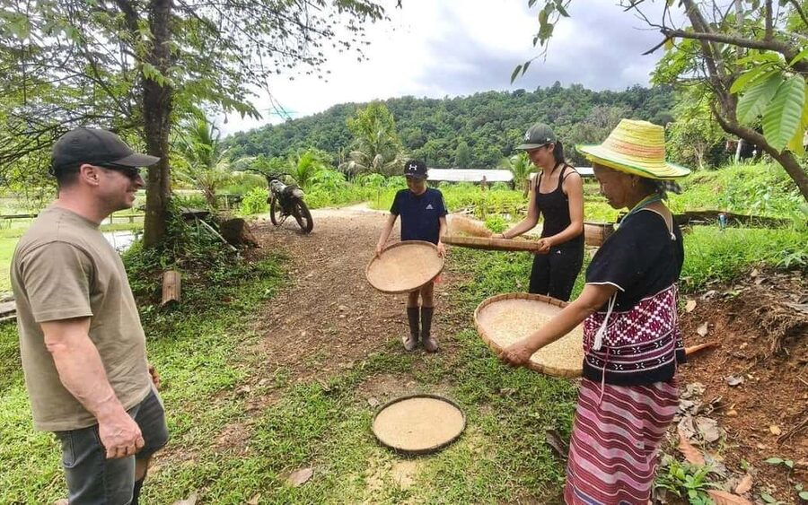 Chiang Mai: Half-Day Rice Farming Experience - A traditional rice steaming demonstration
