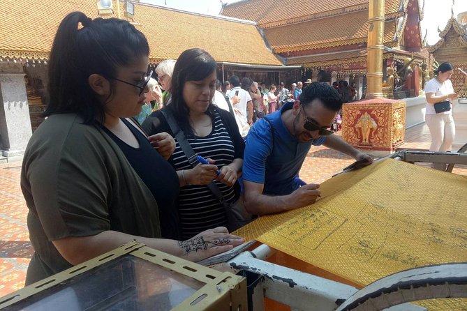 Chiang Mai Private Tour with Tea Plantation, Karen Village, Doi Suthep - A candid note about the extra temple request