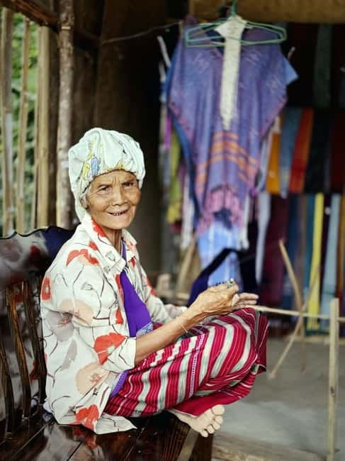 Chiangmai : Doi Inthanon unseen spot , Rice terrace & temple - Wachirathan Waterfall and the chance of a rainbow
