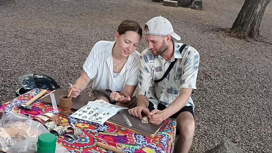 City of Salta: Alpaca and leather handicraft workshop in the open air! - How alpaca embossing works