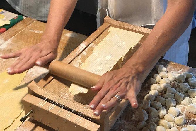 Cooking Class at a Farmhouse in Val d'Orcia Tuscany - Key points to know before booking