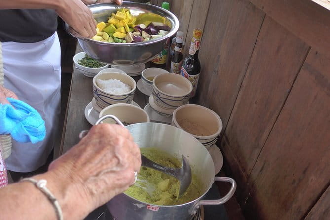 Cooking Class at La Plantation - The pepper farm introduction