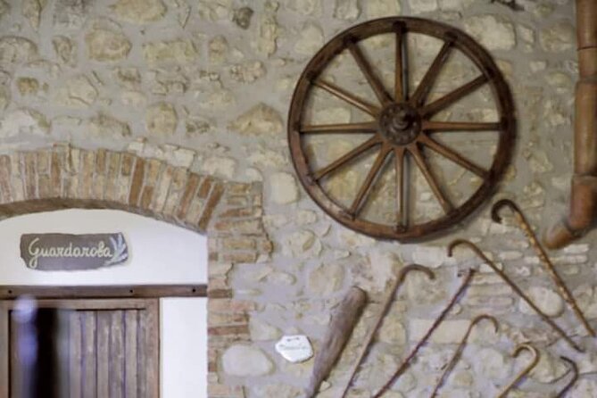 Cooking Class in a historic sicilian farmhouse - Making cannoli from scratch