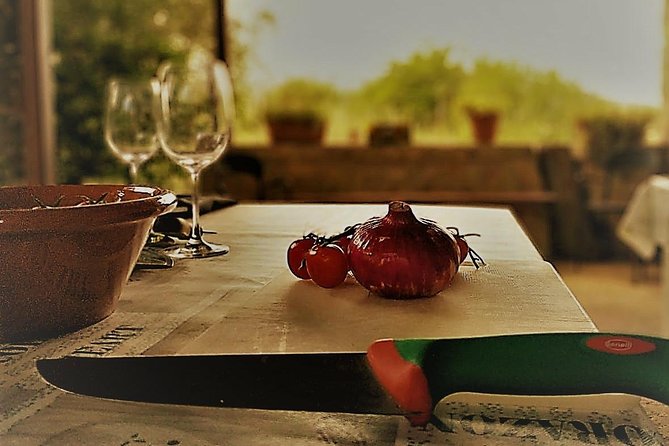 Cooking Class in a Real Tuscan Farmhouse - Meeting Giorgia and Gioia