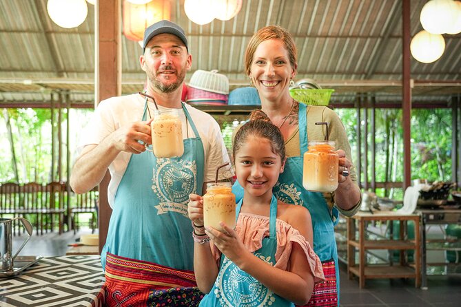 Cooking Class with Organic Farm in Chiang Mai at Mama Noi - Choosing dishes at your own cooking station