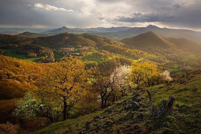Czech garnet panning, scenic drive, farm & cheese, lunch & beer - Key points to know before you book