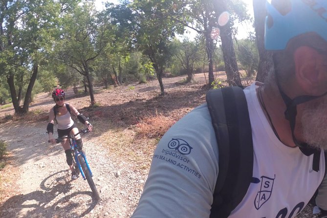 e-MTB Tour - Durrells Farm & Crab Lake [30Km - 18Mi] - How hard is the 2-hour-30-minute ride?