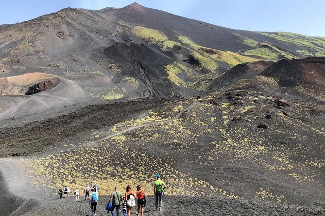 Etna private tour in 4x4 & Sicilian food farm experience - Who will enjoy this private Etna experience
