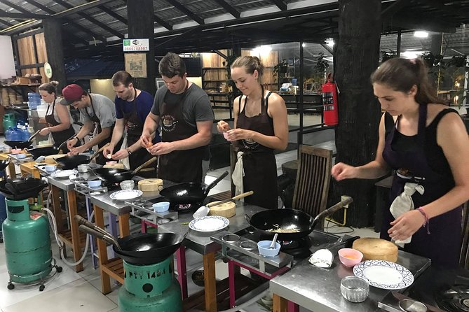 Evening Cooking Class in Organic Farm with Local Market Tour - From Chiang Mai streets to a farm kitchen