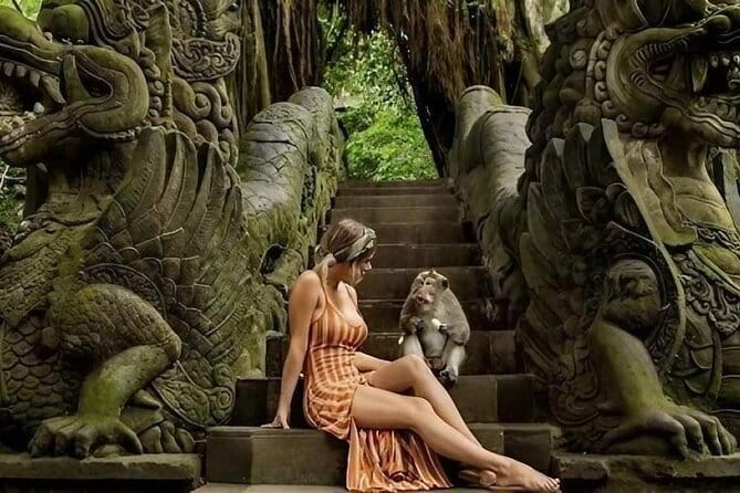 Explore Ubud Art Market, Monkey Forest and Rice Terraces - Why the private car makes a difference